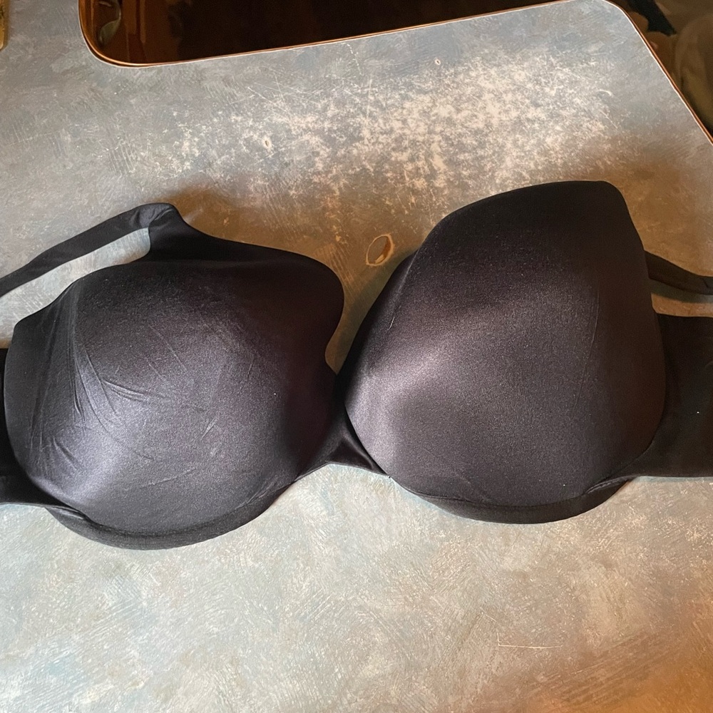 Black Bra 52 DD *BRAND NEW*